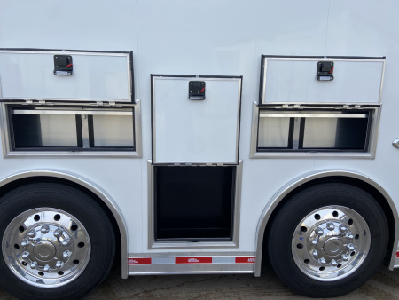 New United 34' 14k Air Ride Stacker