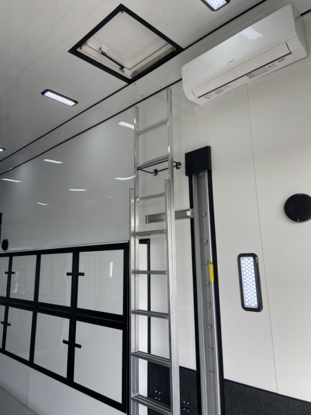 New United 34' 14k Air Ride Stacker