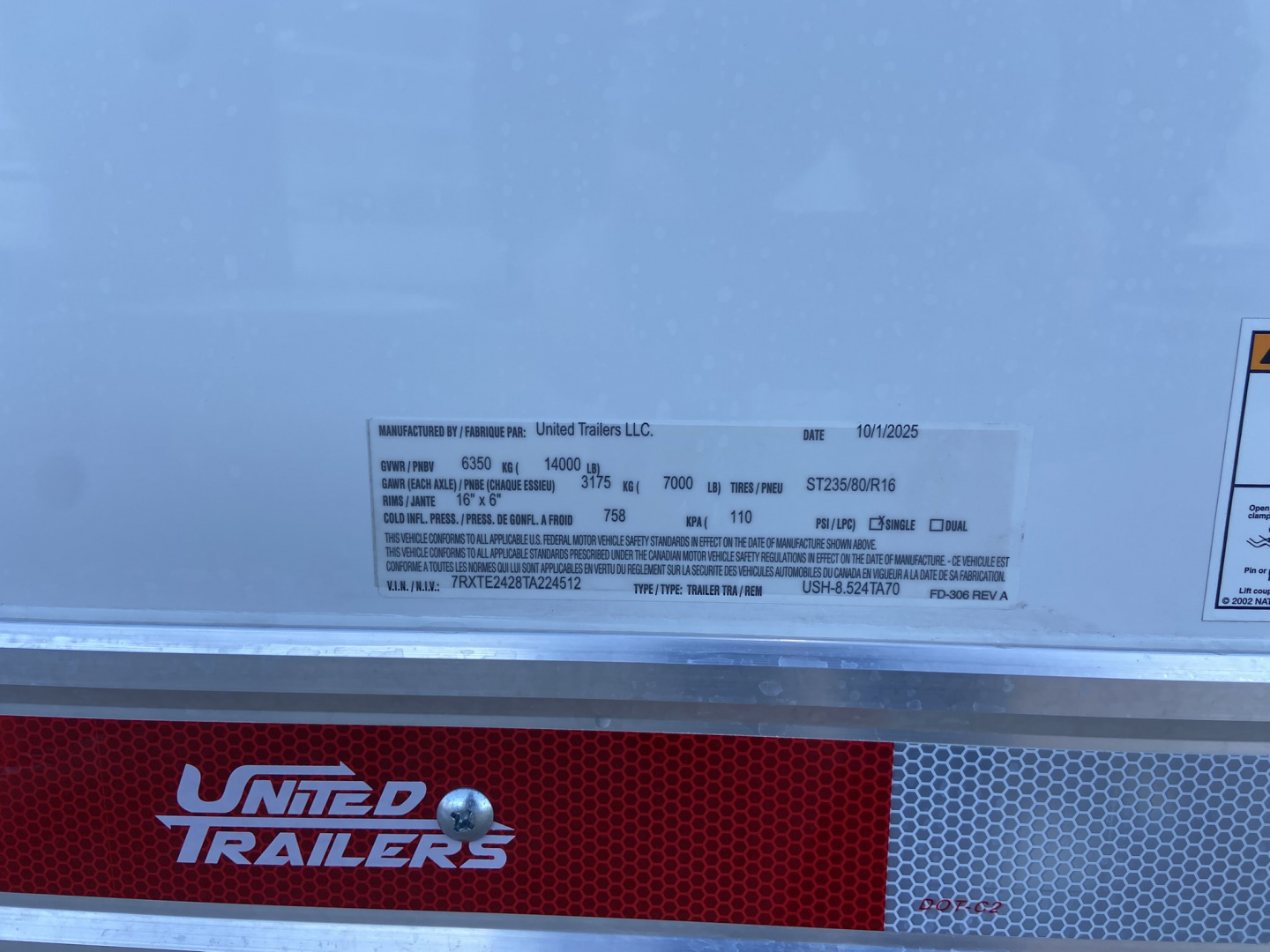 New United Vending Trailed 24'