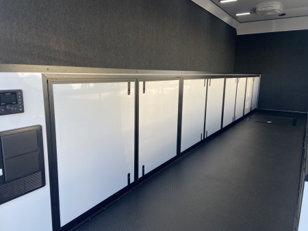 New United Vending Trailed 24'