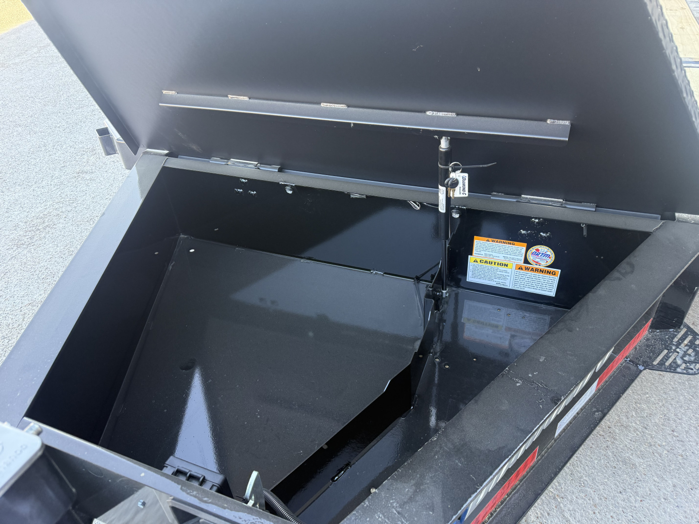 New 2026 Diamond C Trailers HXD208 22X102 Tilt Trailer