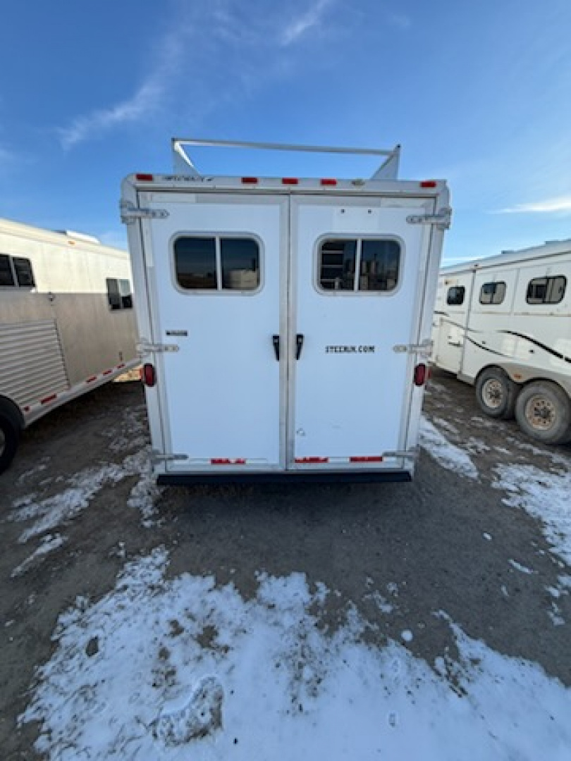 Used 1999 Featherlite Trailers 4H Horse Trailer