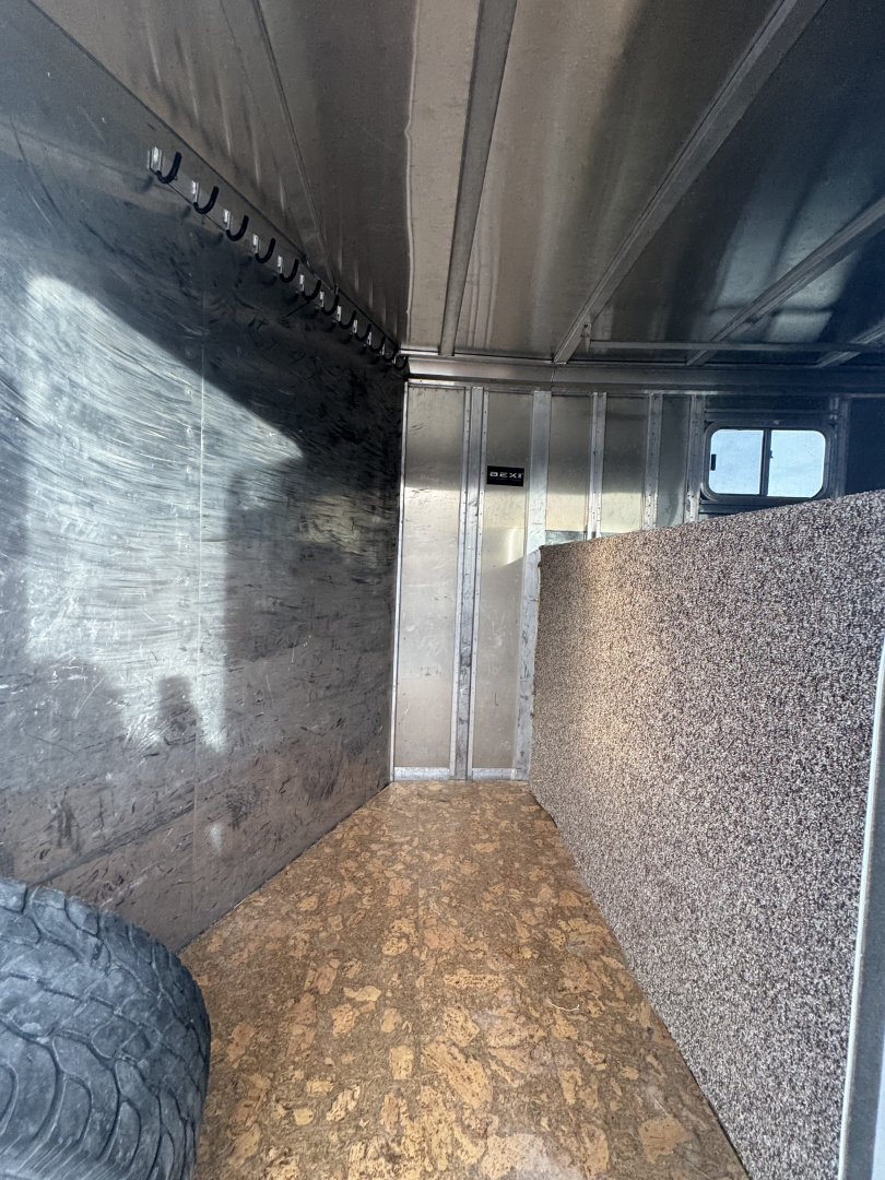 Used 1999 Featherlite 4H GN Horse Trailer