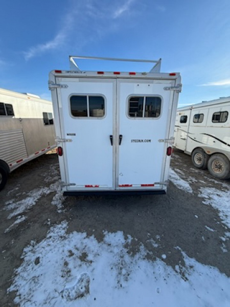 Used 1999 Featherlite Trailers 4H Horse Trailer