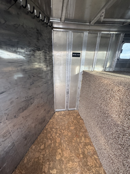 Used 1999 Featherlite 4H GN Horse Trailer