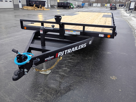 New 2026 PJ Trailers L6222
