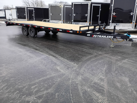 New 2026 PJ Trailers L6222