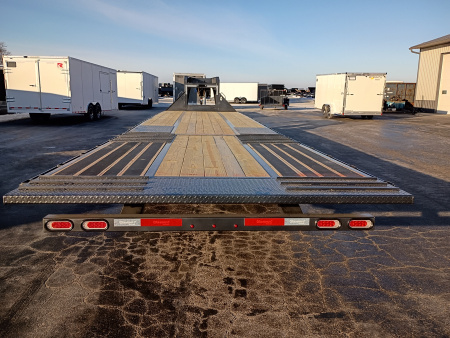 New 2026 Diamond C Trailers FMAX212 HDT 35X102