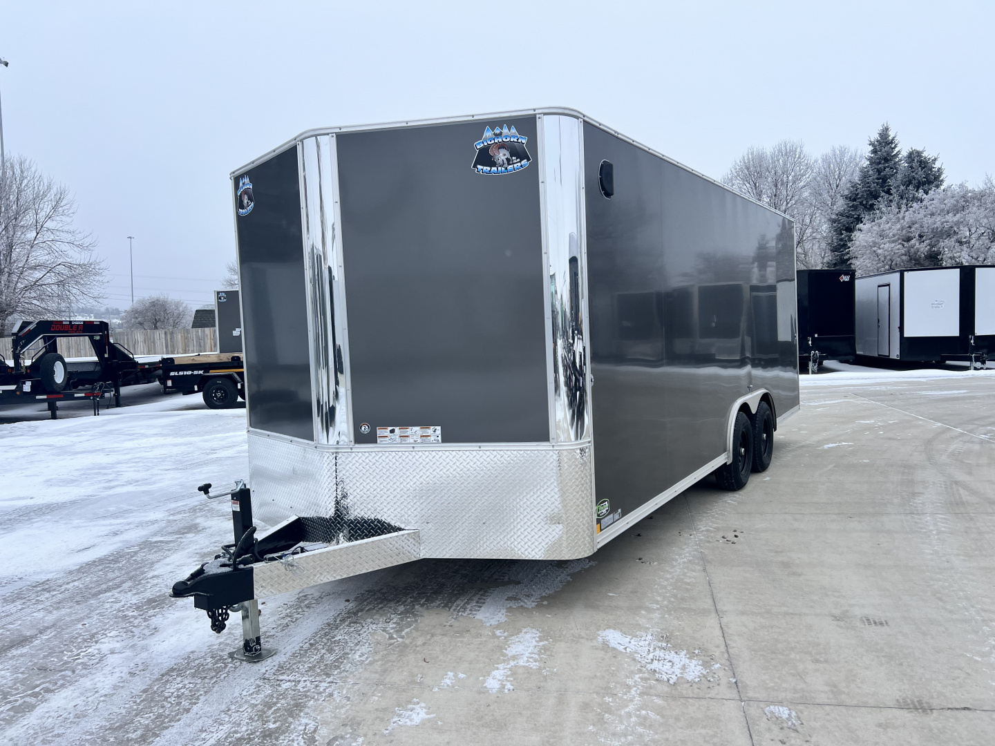 New 2026 Bighorn R&M 8.5x20 +2’ V nose 10K SUPERIOR QUALITY Rear Ramp Enclosed Cargo Trailer Car Hauler Trailer