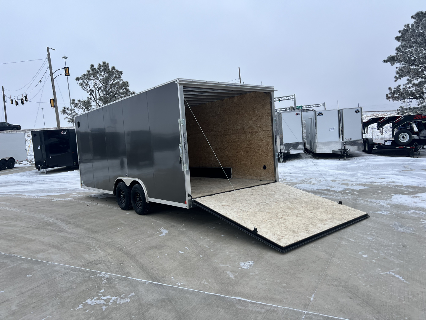 New 2026 Bighorn R&M 8.5x20 +2’ V nose 10K SUPERIOR QUALITY Rear Ramp Enclosed Cargo Trailer Car Hauler Trailer