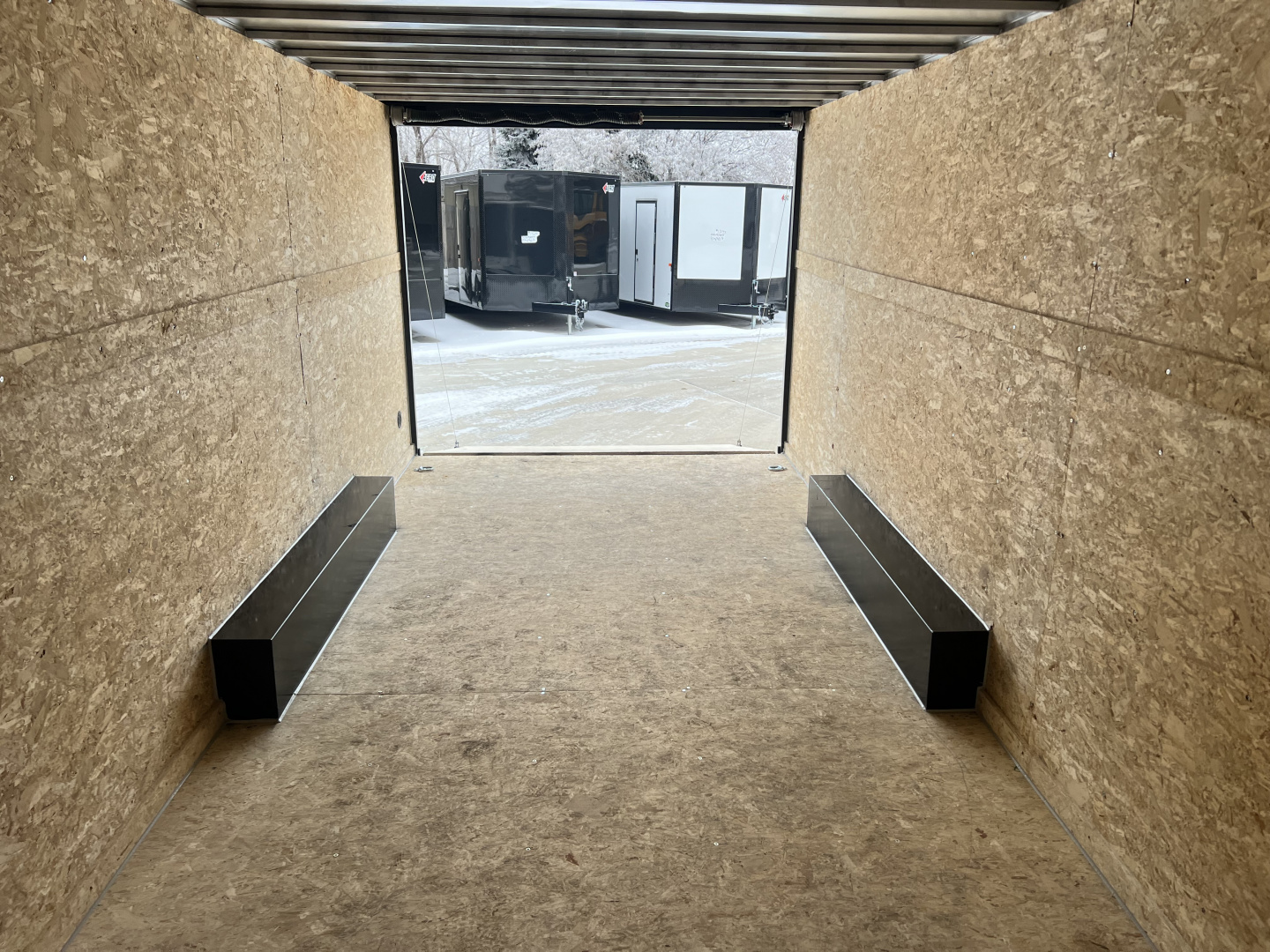 New 2026 Bighorn R&M 8.5x20 +2’ V nose 10K SUPERIOR QUALITY Rear Ramp Enclosed Cargo Trailer Car Hauler Trailer