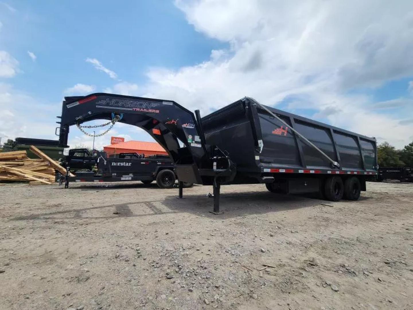New 2026 Horizon Trailers HZHGN- 8.5x20' With 4' 10K Axles 25k Gvwr Dump Trailer Telescopic With Crank Tarp System Slide in Ramps With Spreader Gate
