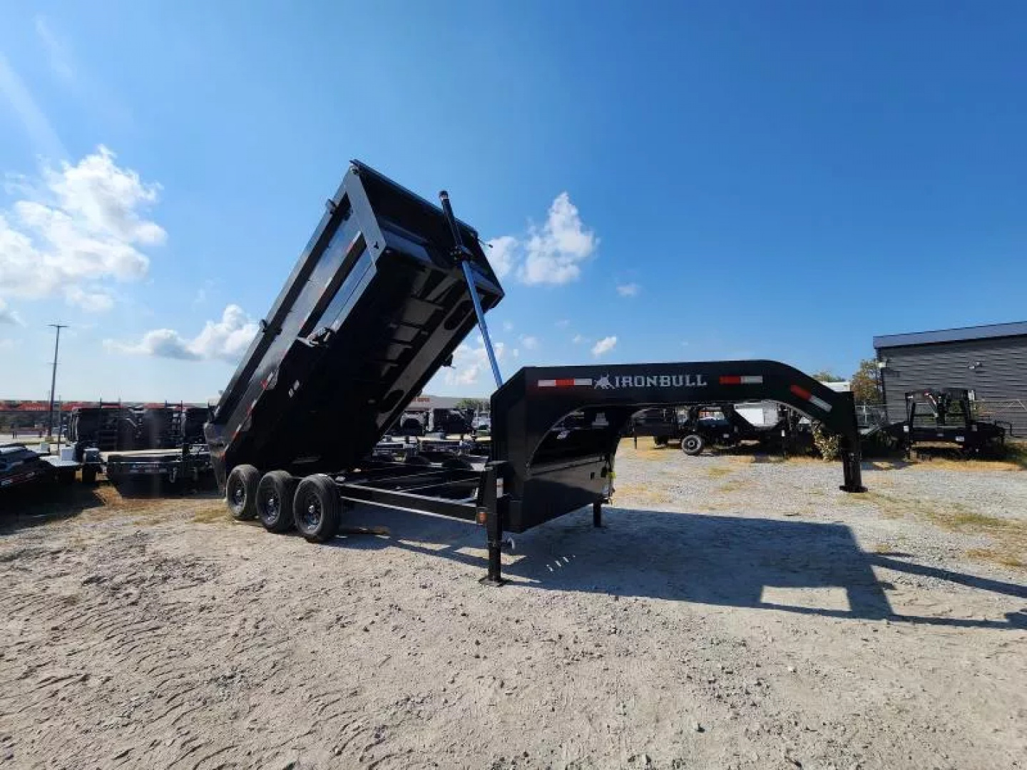 New 2026 Iron Bull Gooseneck Dump Trailer 83x16 & 4' Sides (3) 7k Axles 21k Gvwr Telescopic