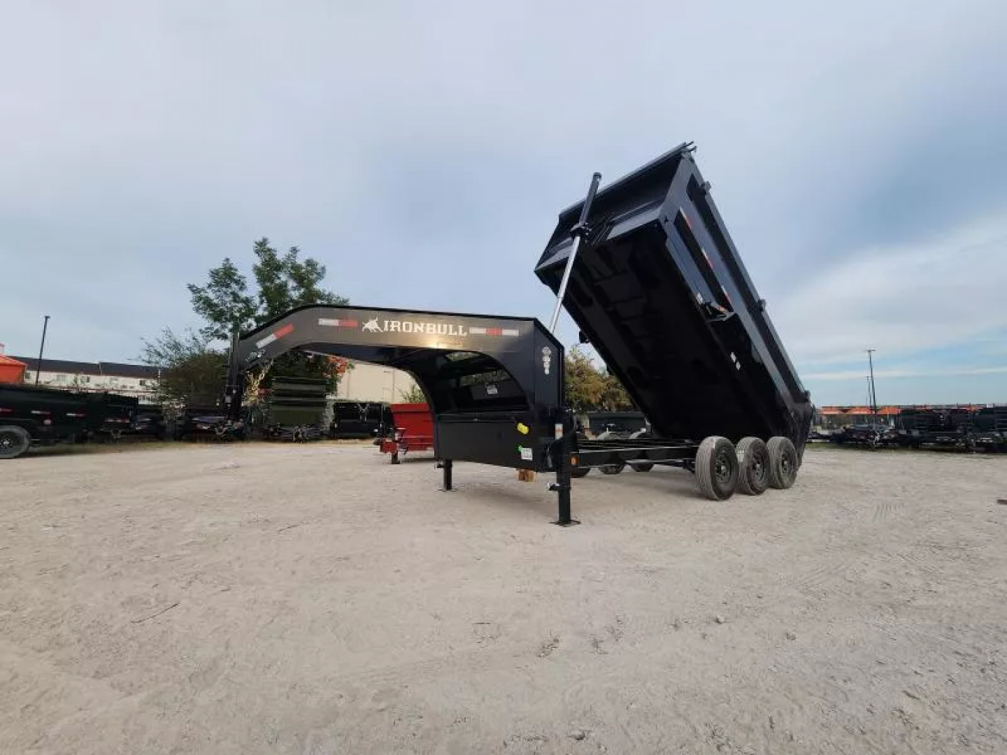 New 2026 Iron Bull Goose Neck Dump Trailer 83x16 & 4' Sides With (3) 7k Axles 21k Gvwr Telescopic 7 Ga Floor
