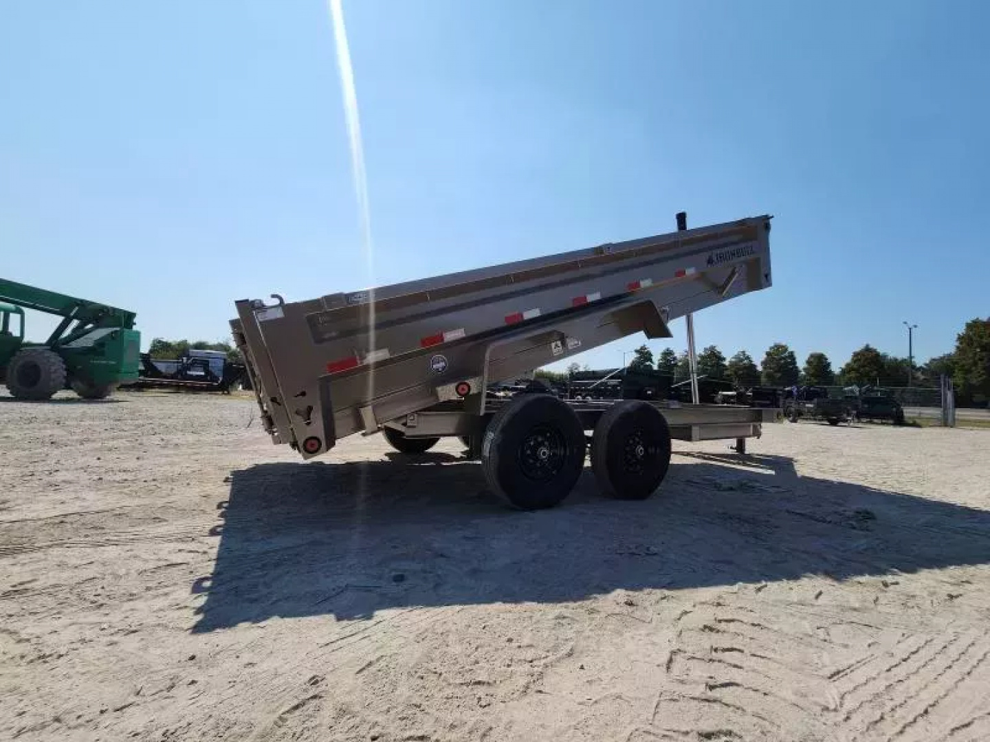 New 2026 Iron Bull 83x16' True 24" Sides Telescopic Sand Storm 7 Ga Floor Spreader Gate 14999# Gvwr Dump Trailer