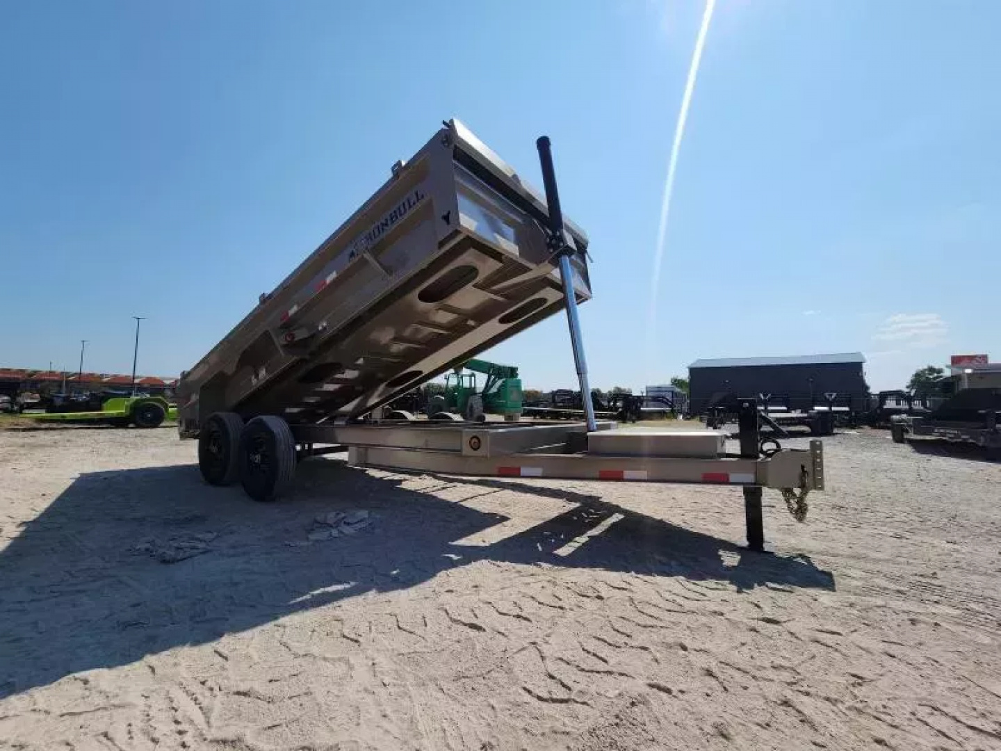 New 2026 Iron Bull 83x16' True 24" Sides Telescopic Sand Storm 7 Ga Floor Spreader Gate 14999# Gvwr Dump Trailer
