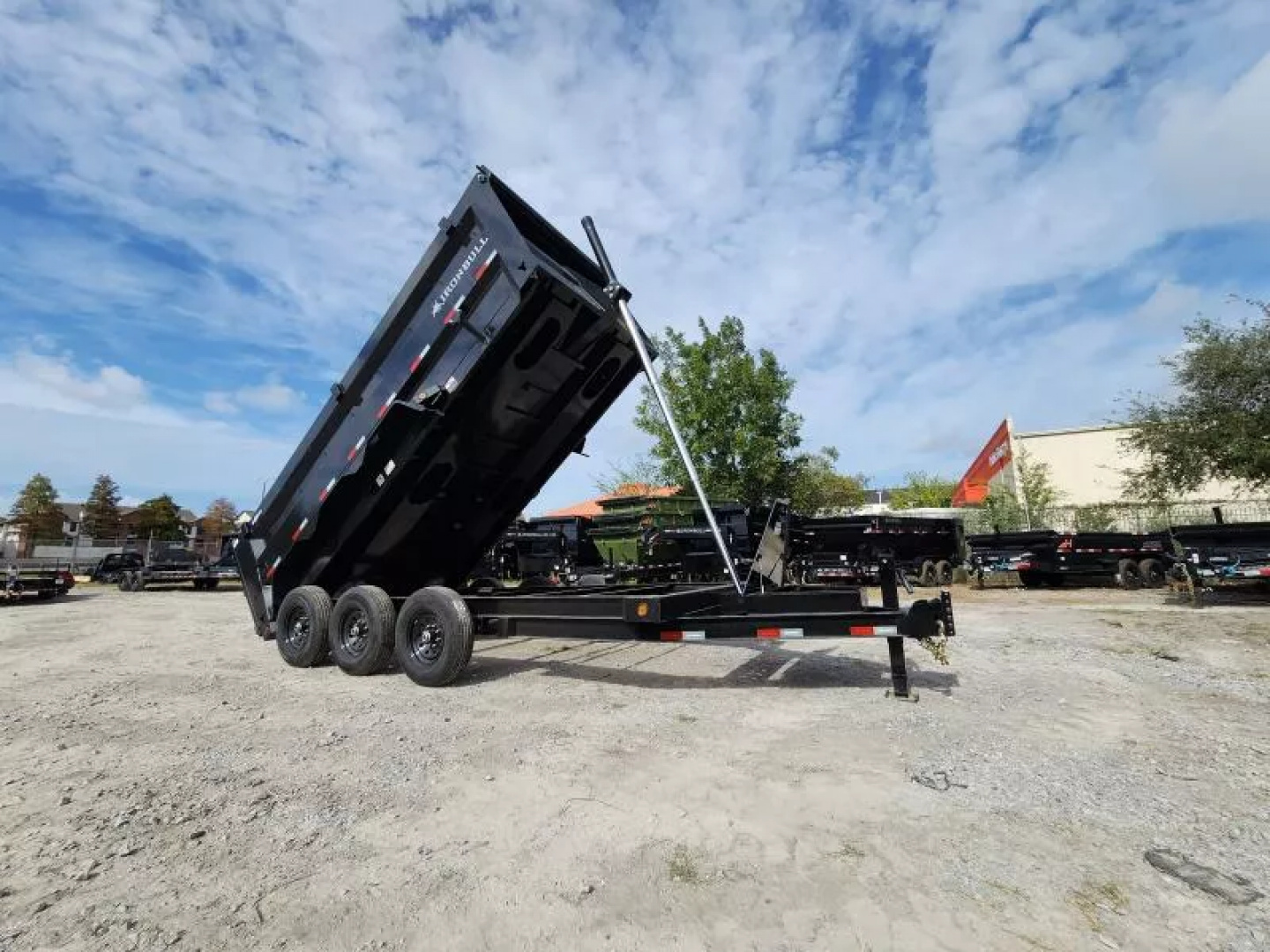 New 2026 Iron Bull DTB8316073 Dump Trailer
