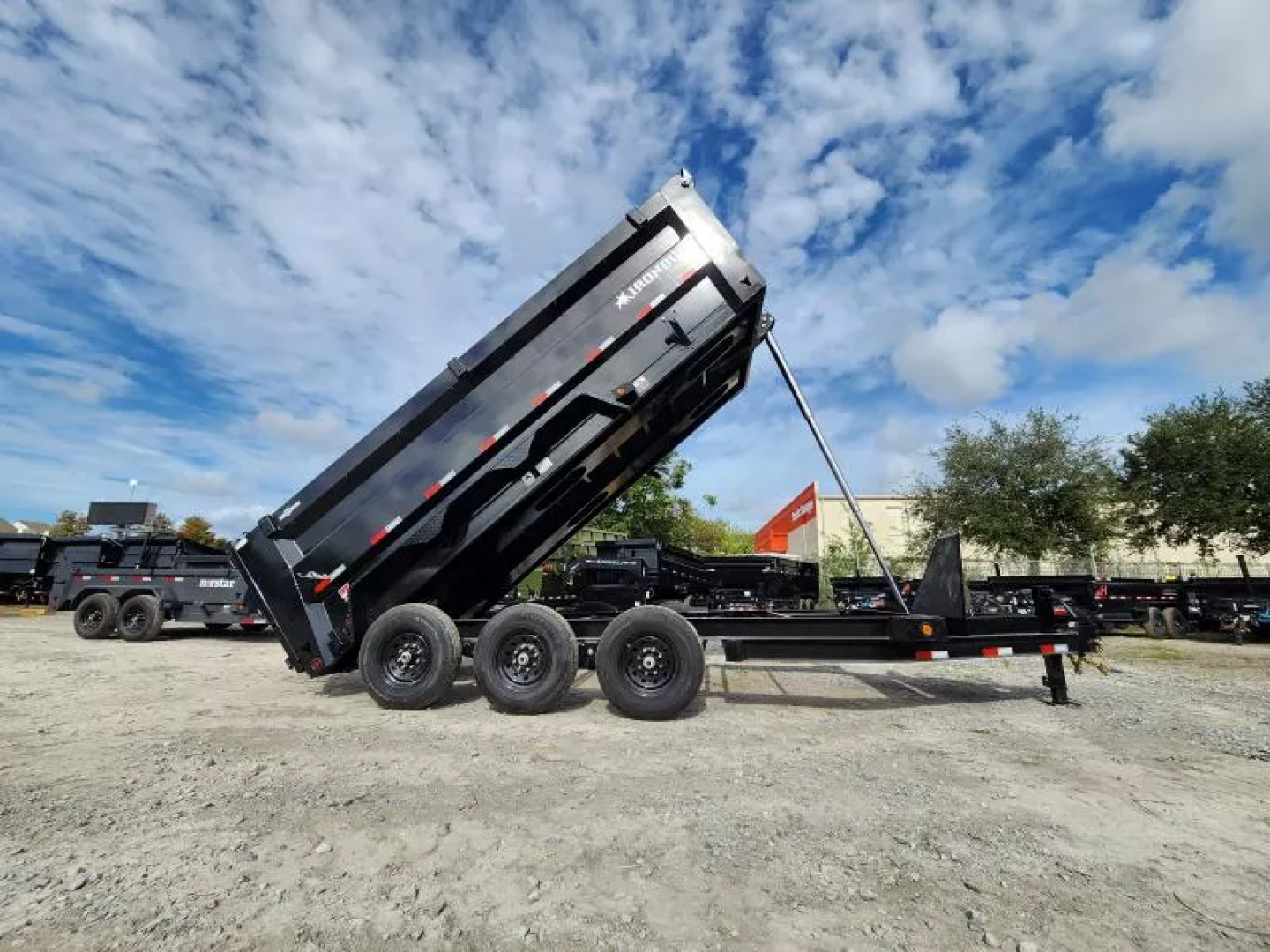 New 2026 Iron Bull DTB8316073 Dump Trailer