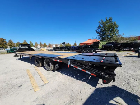 New 2026 Iron Bull FLG0232102 Flatbed Trailer 32' Gooseneck (27+5) Rampage Ramps