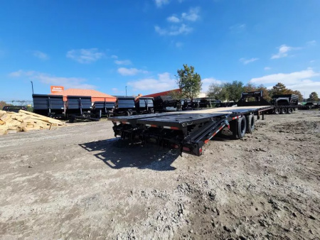 New 2026 Iron Bull FLG0232102 Flatbed Trailer 32' Gooseneck (27+5) Rampage Ramps