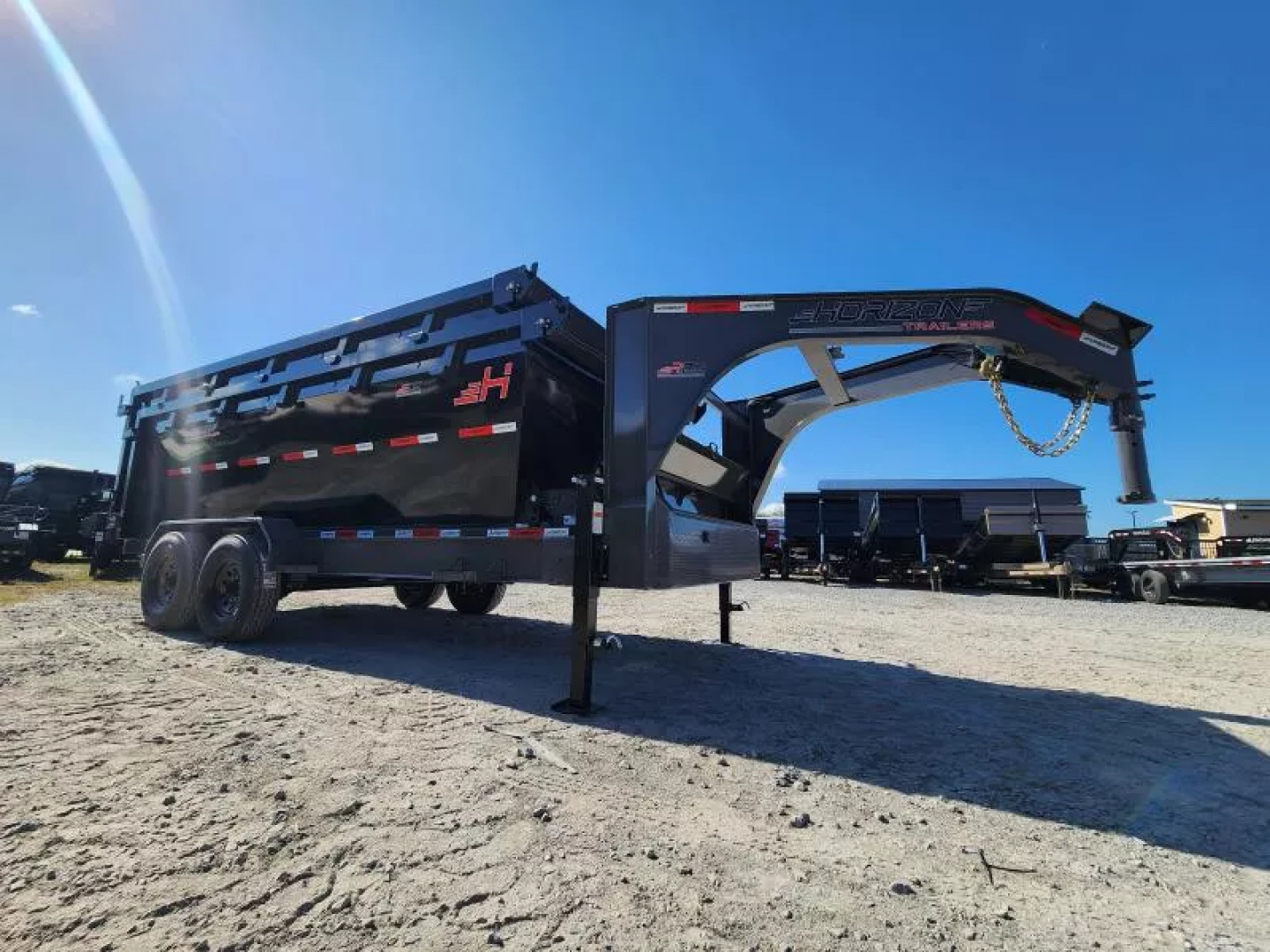 New 2026 Horizon Trailers RDZGN-16' 8K Roll Off