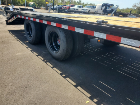 New 2026 Sure-Trac 8.5X20+5 TANDEM AXLE 22500 LB GVWR Deckover Trailer WITH FULL WIDTH RAMPS, DUALLY TIRES, DUAL JACKS