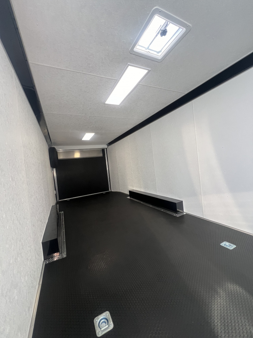 New 2026 Vintage 28’ Tag Race Trailer