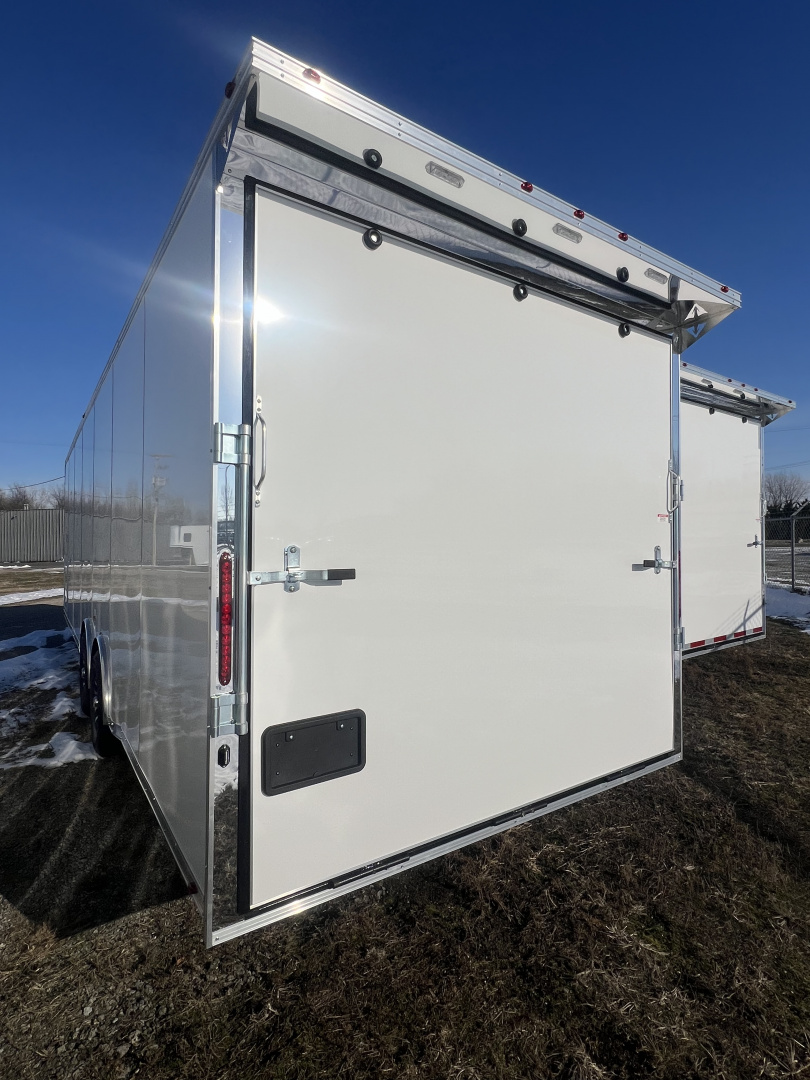 New 2026 Vintage 28’ Tag Race Trailer