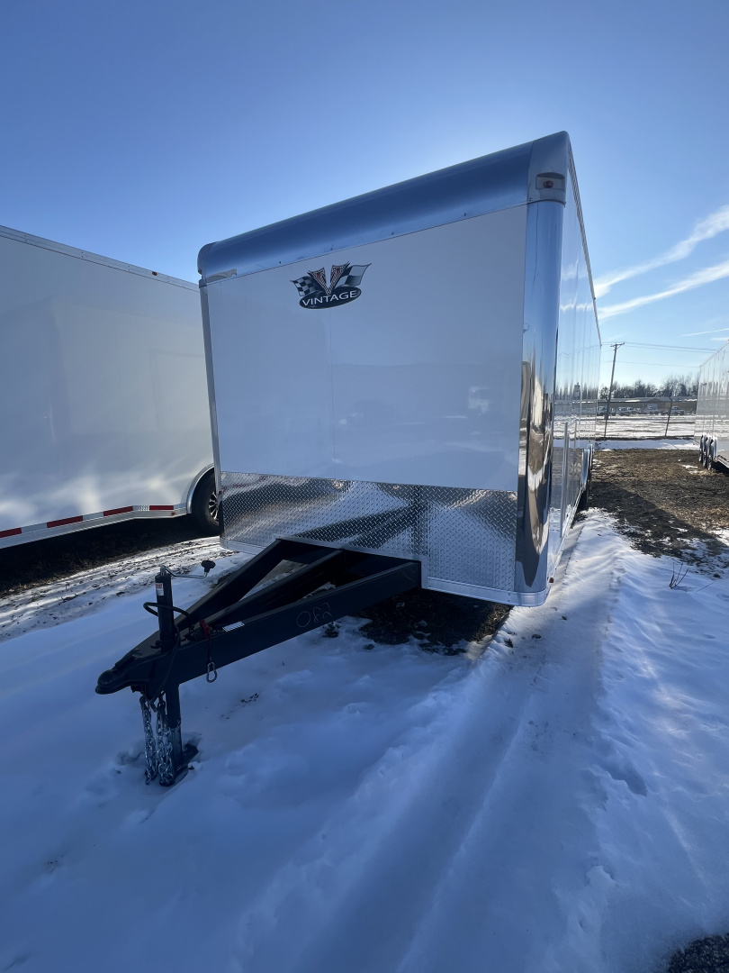 New 2026 Vintage 28’ Tag Race Trailer