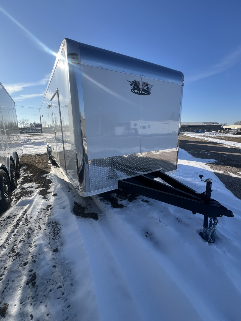 New 2026 Vintage 28’ Tag Race Trailer