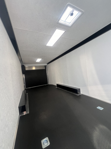 New 2026 Vintage 28’ Tag Race Trailer