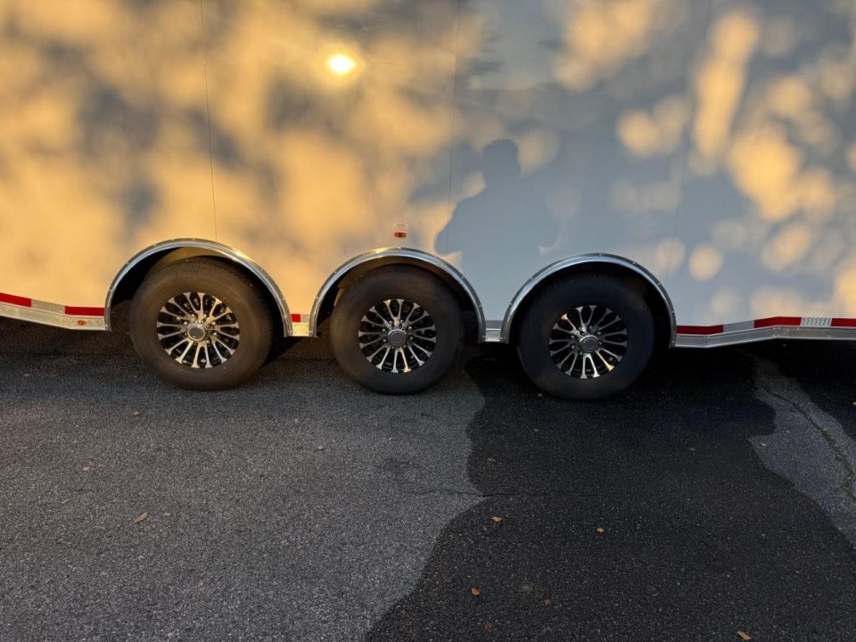 New 2026 Vintage 32’ Tag Race Trailer