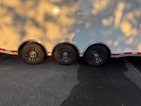 New 2026 Vintage 32’ Tag Race Trailer