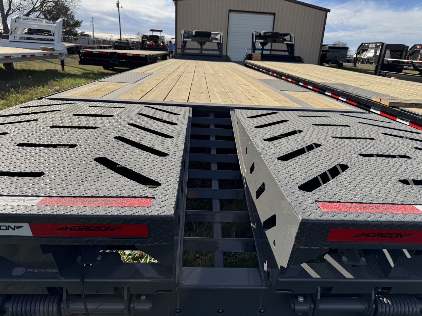 New 2026 Horizon Trailers FTZ 40' Gooseneck Mega Ramps 7k Equipment Trailer