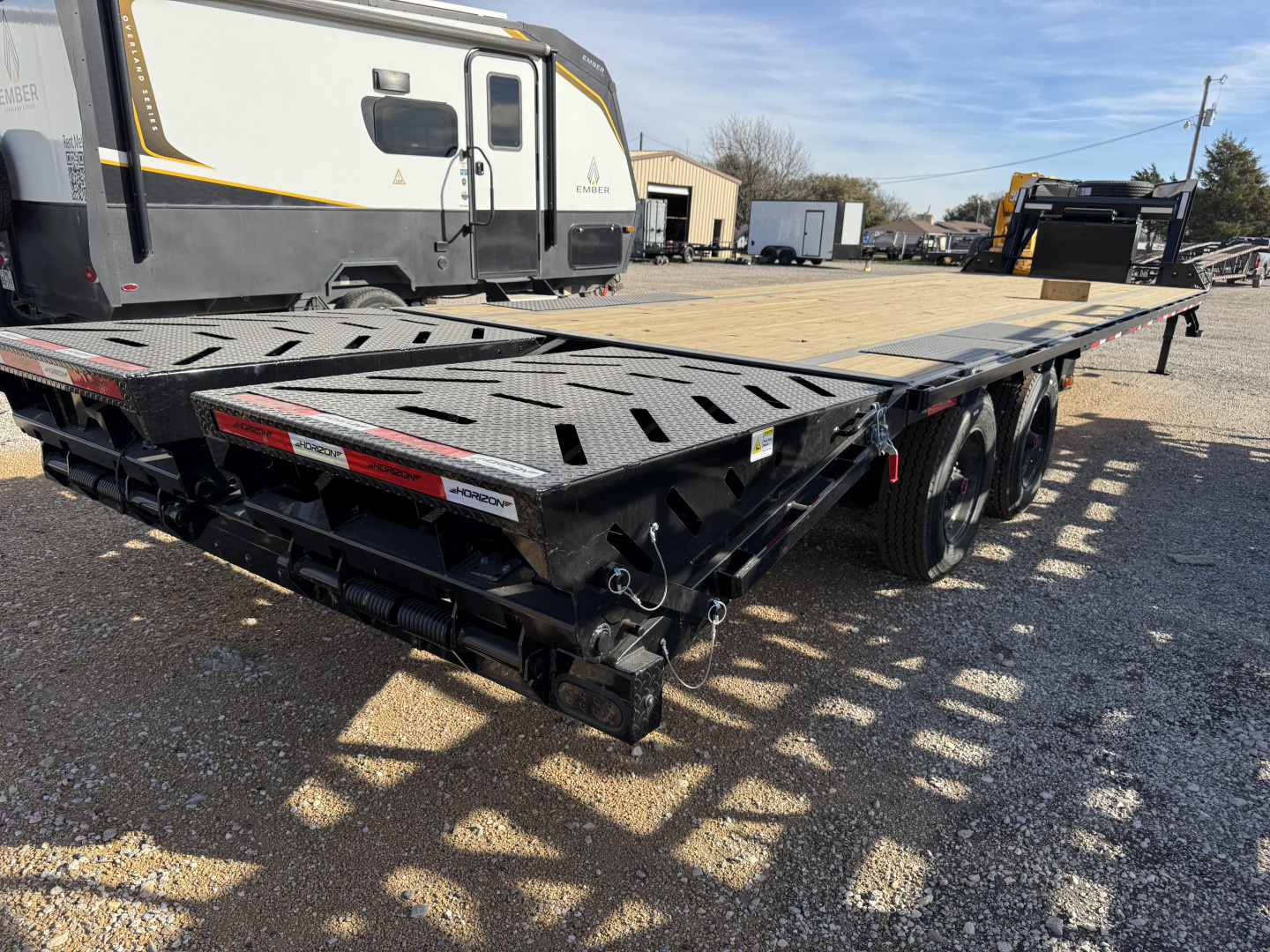 New 2026 Horizon Trailers FTZ 32' Gooseneck Mega Ramps 10K Equipment Trailer