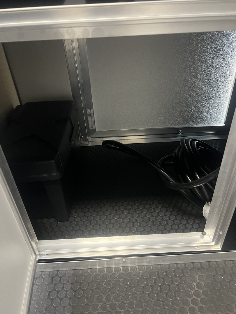 New 2026 Vintage 34’ Tag Race Trailer