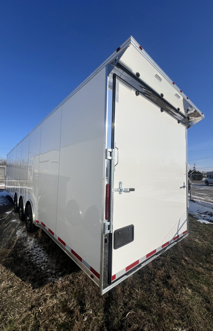 New 2026 Vintage 34’ Tag Race Trailer