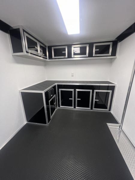 New 2026 Vintage 34’ Tag Race Trailer