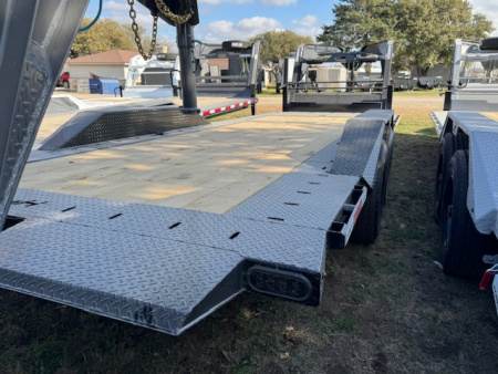 New 2026 Horizon Trailers ETZ 24' Gooseneck 8K Equipment Trailer