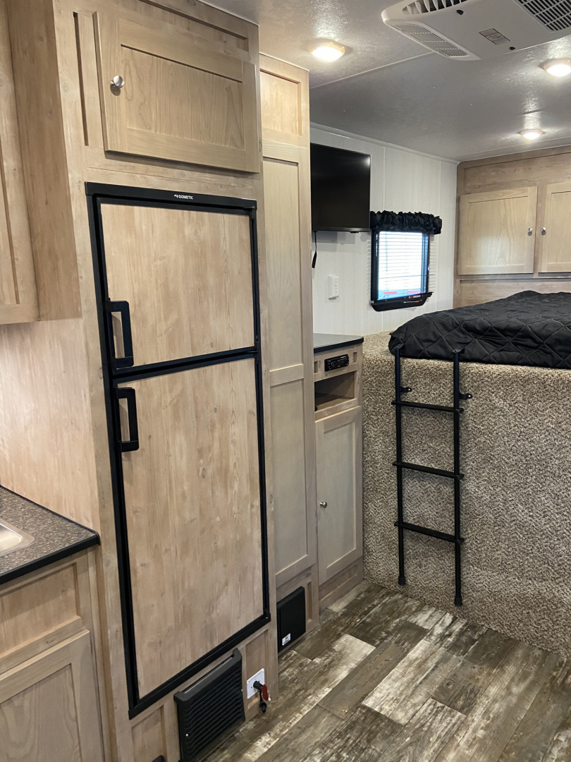 New 2026 Vintage Living Quarters Racing Trailer