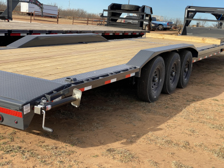 New 2026 Lamar Trailers 102" x 40' Gooseneck Triple Axle 7k Equipment Trailer