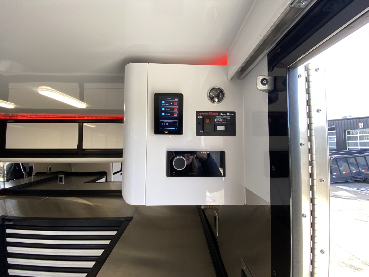 New JDCC 2026 PRI 38' Lift Gate