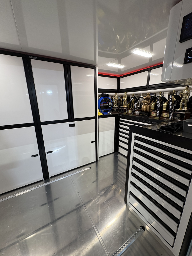 New JDCC 2026 PRI 38' Lift Gate