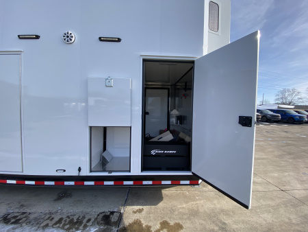 New JDCC 2026 PRI 38' Lift Gate