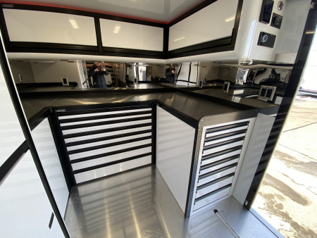 New JDCC 2026 PRI 38' Lift Gate