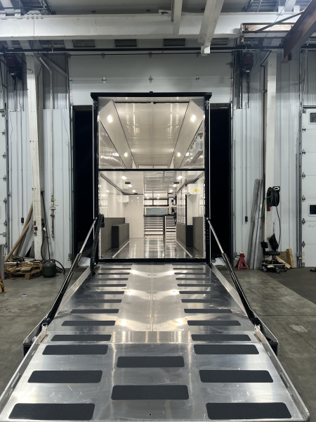 New JDCC 2026 PRI 38' Lift Gate