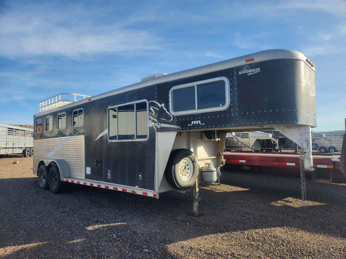 Used 1999 Exiss Sooner Horse Trailer 3H
