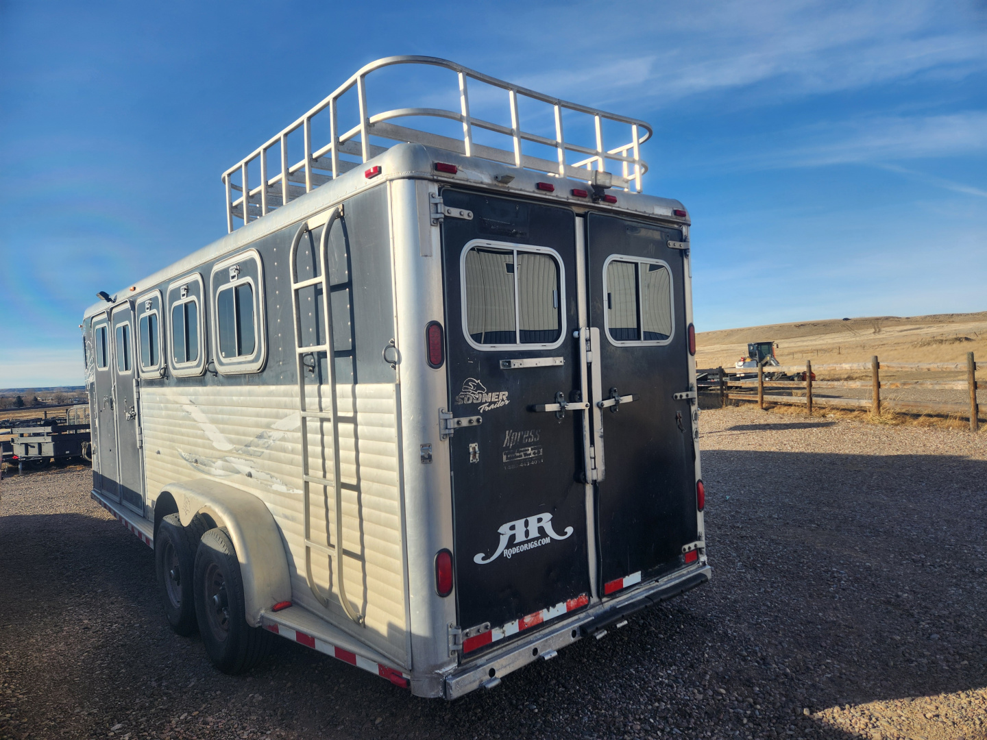 Used 1999 Exiss Sooner Horse Trailer 3H