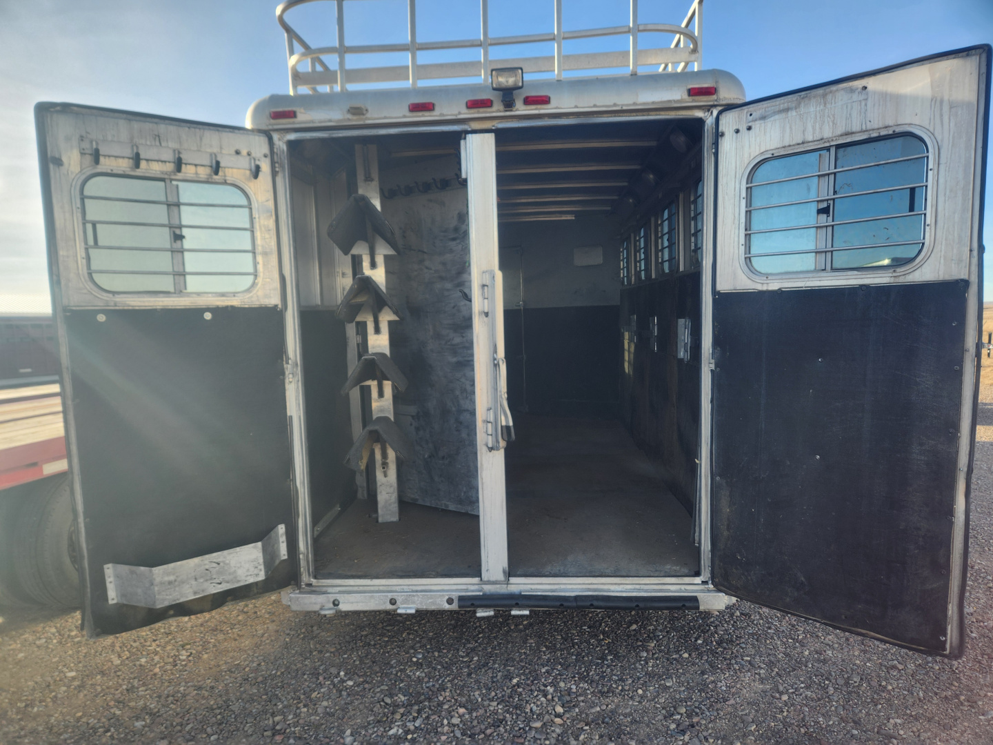 Used 1999 Exiss Sooner Horse Trailer 3H