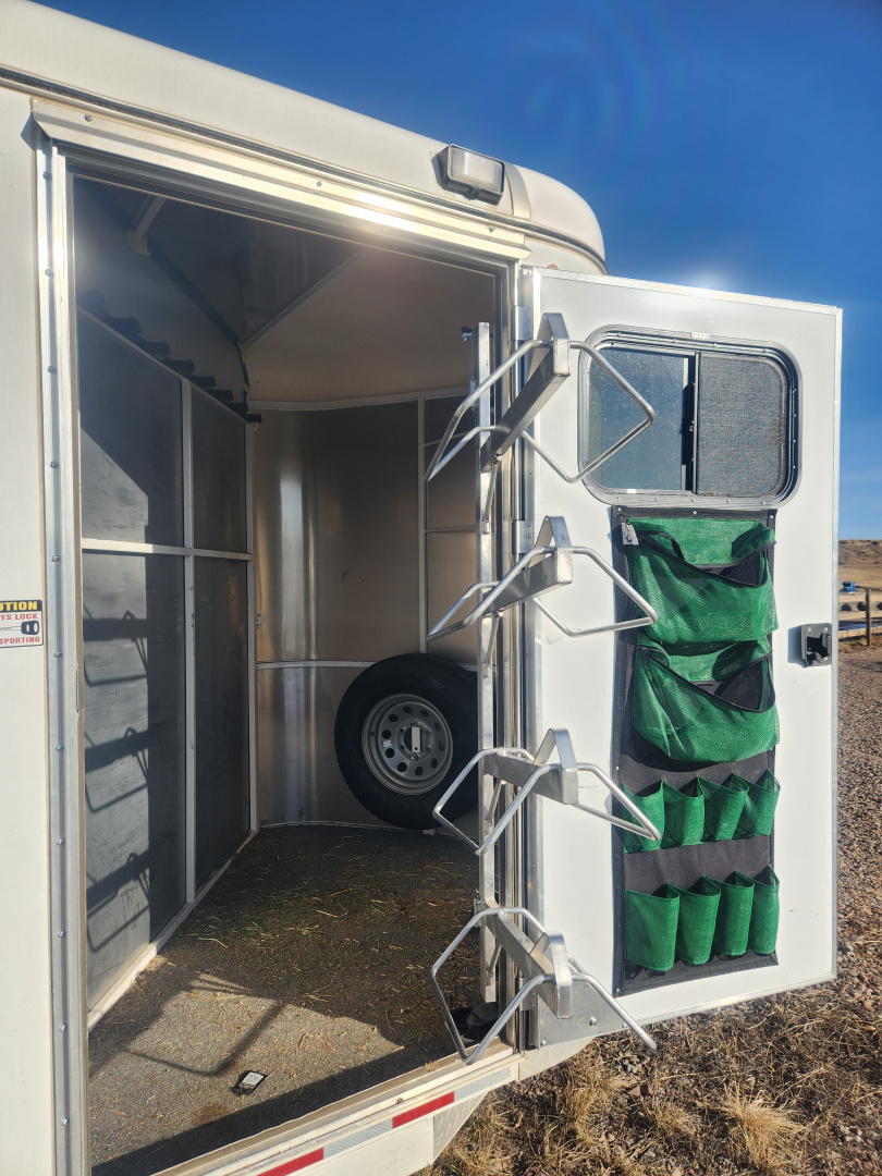 Used 2023 Maverick 4H Slant Trailer 10K